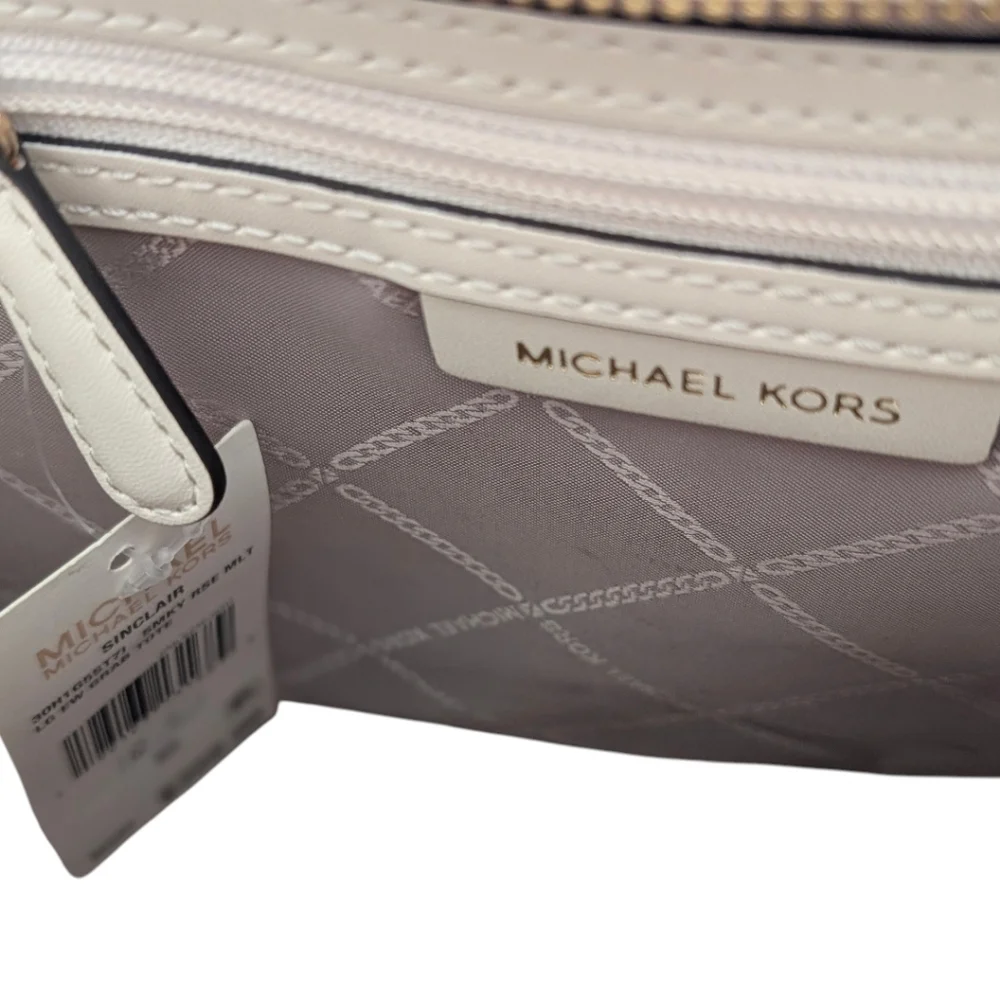 Michael Kors Signature Sinclair Md East West Grab Tote bag & Jet Set Wristlet